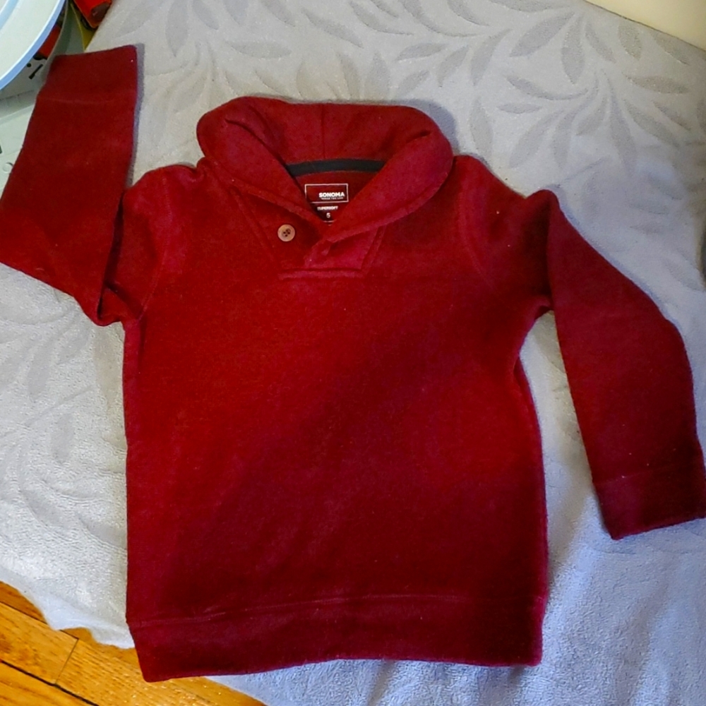 turtleneck sweatshirt (burgundy color)
